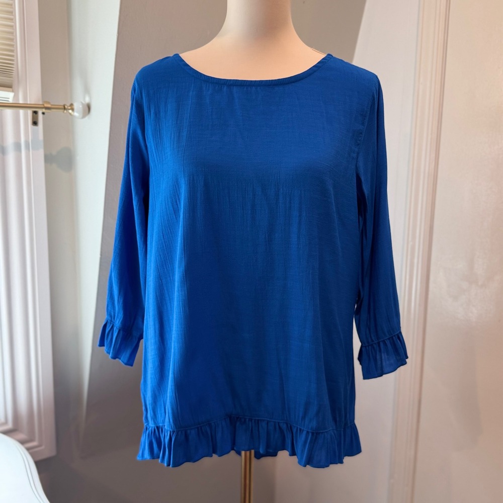 Multiples 3/4 Sleeve Cobalt‎ Blue Ruffle Hem Button Back Vibrant Top | Size M